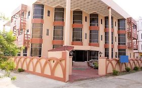Hotel Asian Inn Puri 2*